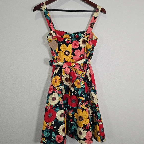 Eva Rose Floral Retro Fit And Flare Swing Dress Size Medium NWT Pinup Rockabilly - Picture 7 of 12